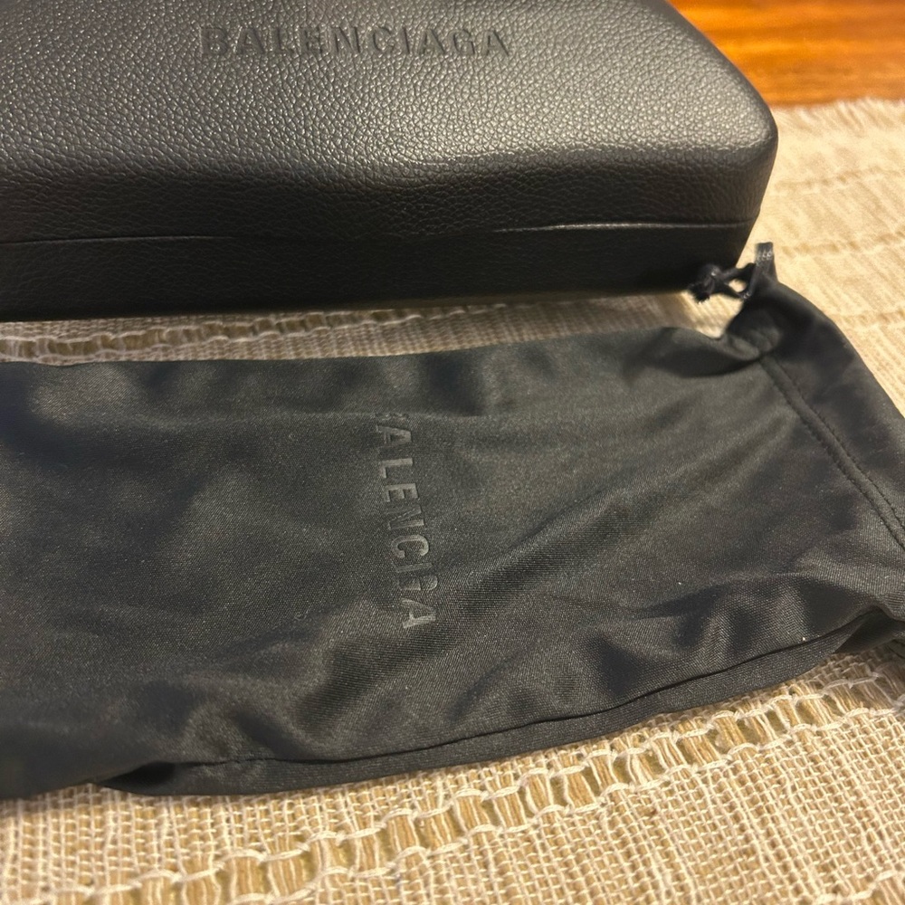 NEW BALENCIAGA BB0072S‎ 001 UNISEX BLACK SUNGLASSES - Picture 10 of 11